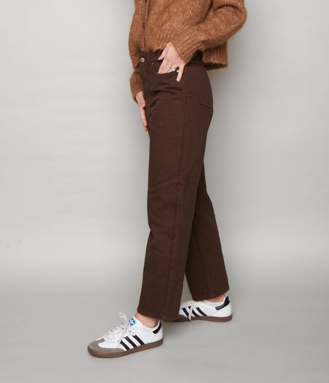Pantalón Lucia Chocolate - PANTALÓN DENIM BÁSICO MUJER