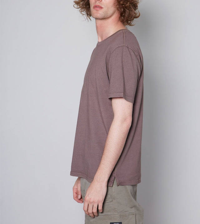 Polera Stuart Café Oscuro - Polera