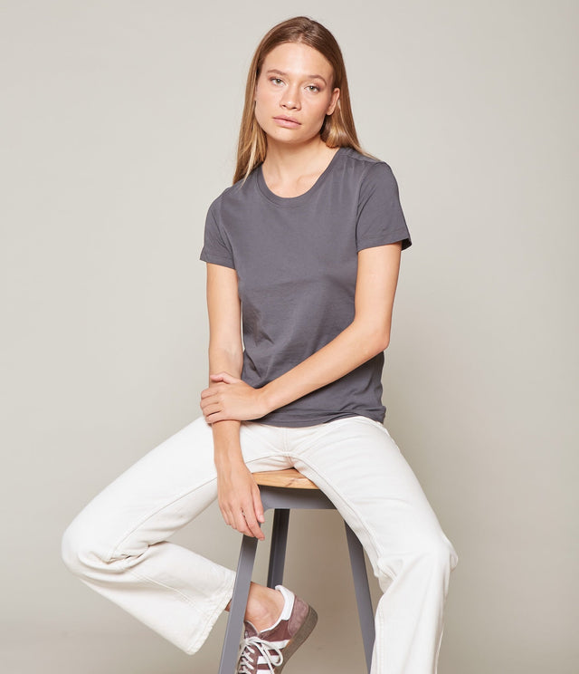 Polera Adal Gris Oscuro - Polera