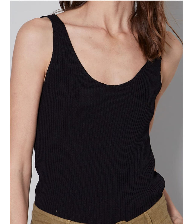 Polera Lirio Negra - Polera