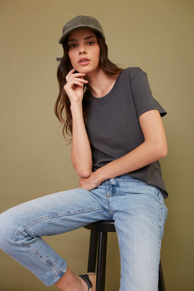 Polera Adal Gris Oscuro - Polera