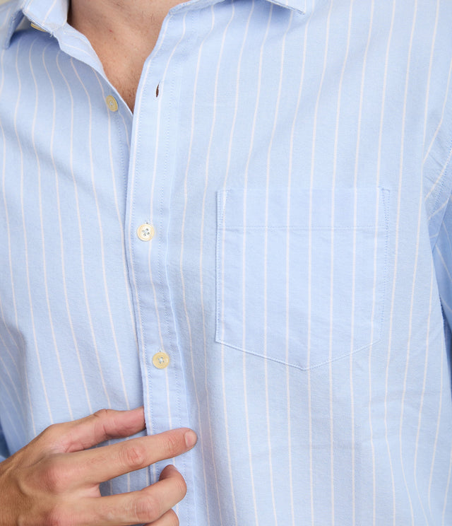 ¿Cuál es la diferencia entre camisa formal y casual?