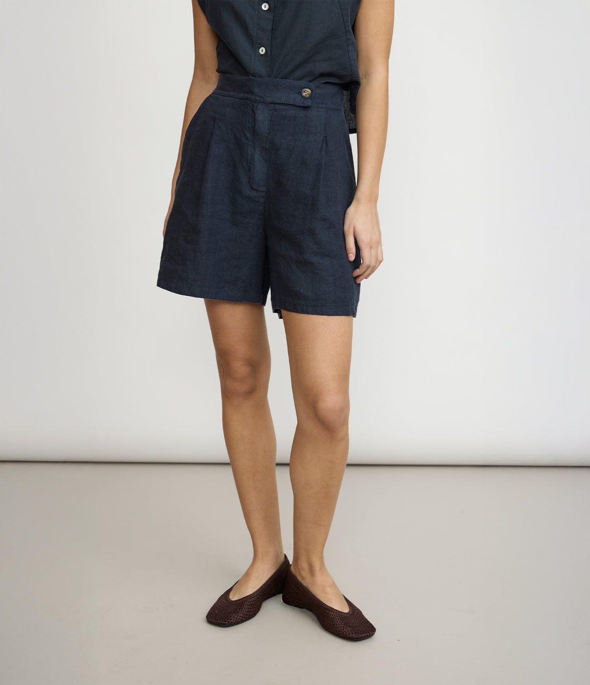 Bermuda Mujer Lino Milan Azul Marino