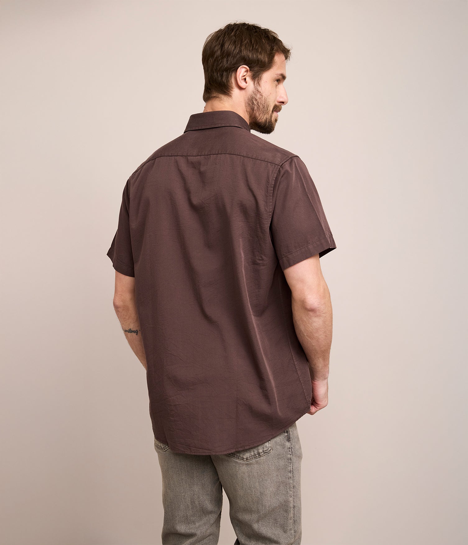 Camisa Hombre Tencell Manga Corta Burdeo Leo