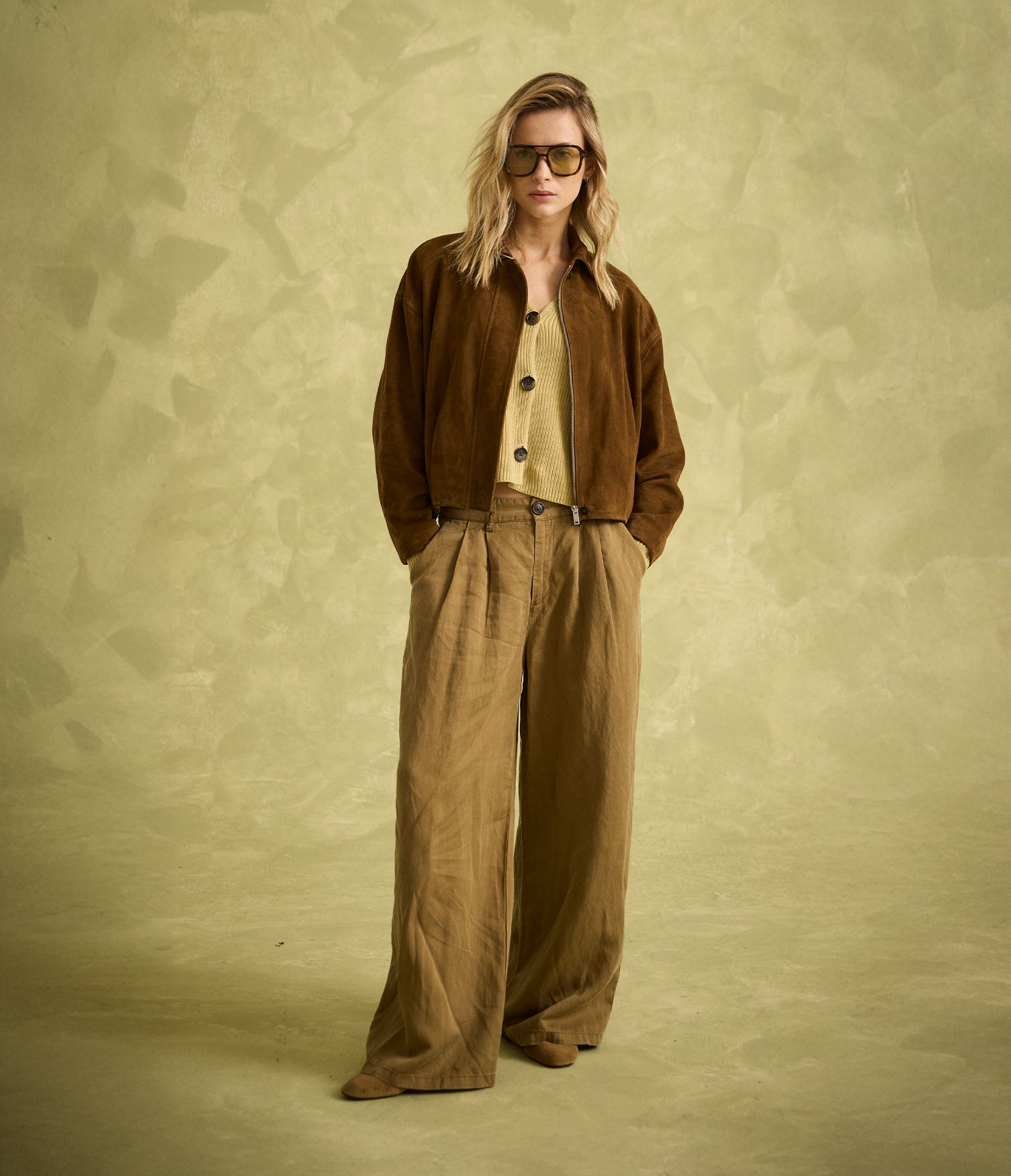 Chaqueta Mujer 100% Cuero Gamuza Bomber Beige