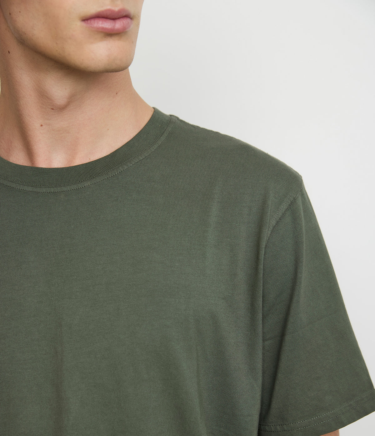 Polera hombre 100% algodón Luke Verde Oscuro