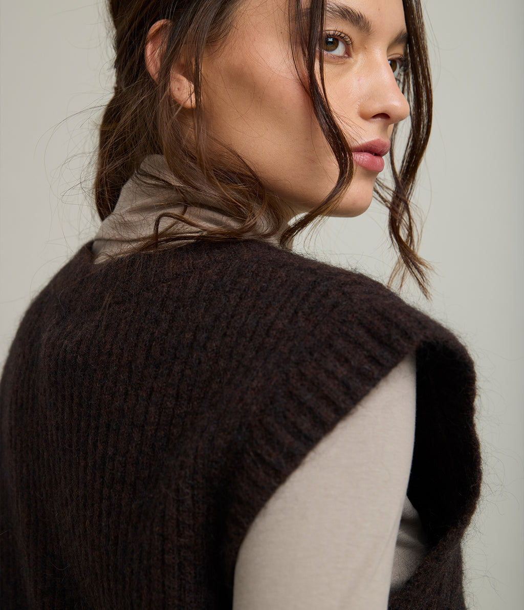 Sweater Mujer Mohair Lana Sin Mangas Café