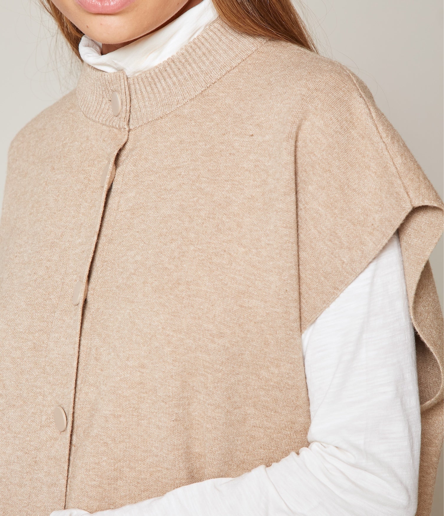 Chaqueta Otavia Sin Mangas Beige - Sweater Mujer