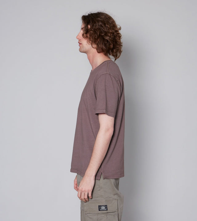 Polera Stuart Café Oscuro - Polera